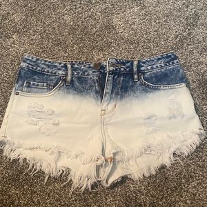 Bullhead high rise shorts, size 9, never worn, blue to white ombré